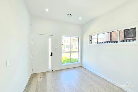Property photo of 20 Windeyer Street Rouse Hill NSW 2155