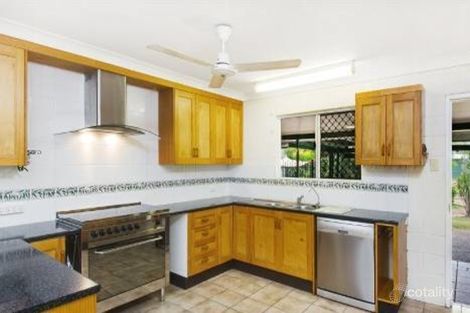 Property photo of 9 Shetland Place Kelso QLD 4815