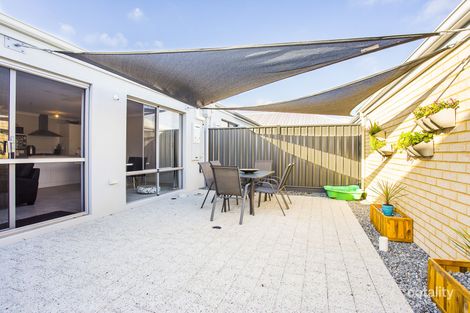 Property photo of 261 Grandis Boulevard Banksia Grove WA 6031