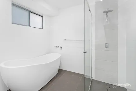 Property photo of 39 Barton Drive Kiama Downs NSW 2533