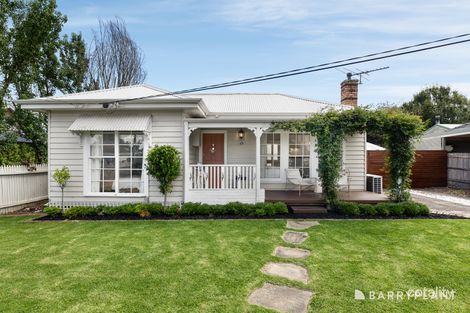 15 Mimosa Ave, Kilsyth, VIC 3137