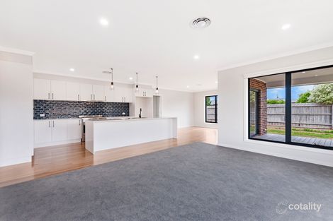 Property photo of 8 Royal Court Warrnambool VIC 3280