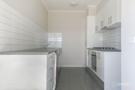 Property photo of 14 Queenie Way Cranbourne West VIC 3977