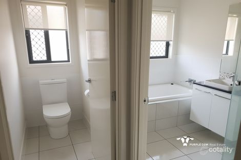 Property photo of 11 Foxtail Road Ripley QLD 4306