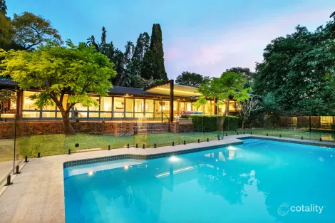 Property photo of 18 Jarrah Place Castle Hill NSW 2154