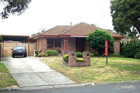 4 Lamont Cres, Cranbourne, VIC 3977