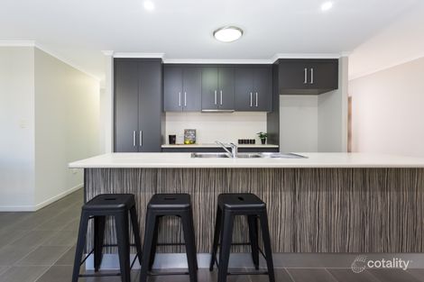 Property photo of 10 Firefly Crescent Ooralea QLD 4740