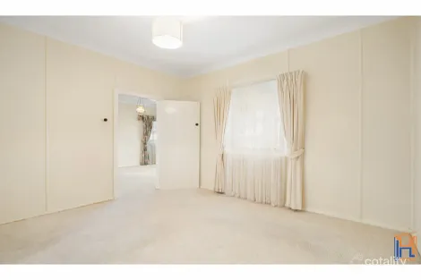 Property photo of 73 Douglas Street Armidale NSW 2350