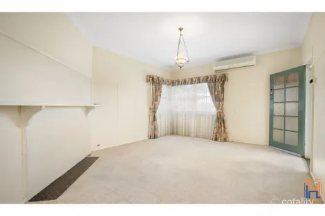 Property photo of 73 Douglas Street Armidale NSW 2350