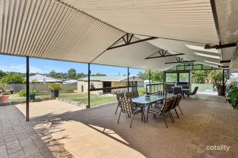 4 CHENEY CT, SWAN VIEW, WA 6056