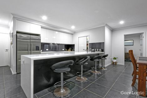 Property photo of 8 Dolphin Court Elliott Heads QLD 4670