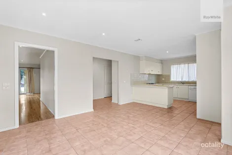 Property photo of 8 Tanderum Drive Coburg VIC 3058