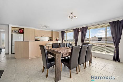 Property photo of 7 Lyttle Crescent Cardigan Village VIC 3352
