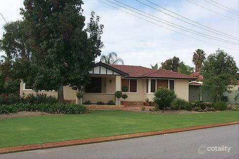 4 Koolan Dr, Shelley, WA 6148