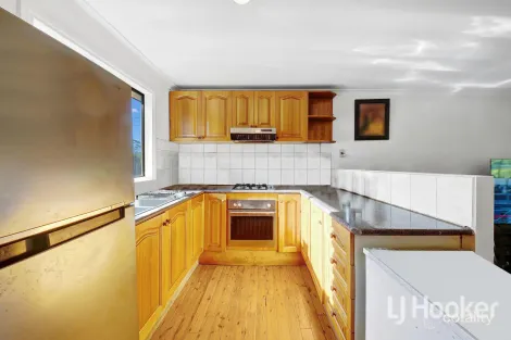 Property photo of 27 Walsh Street Ballan VIC 3342