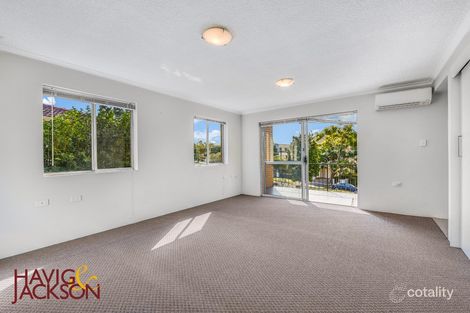 Property photo of 4/29 Barlow Street Clayfield QLD 4011