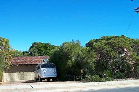 38 Robin Ave, Sorrento, WA 6020