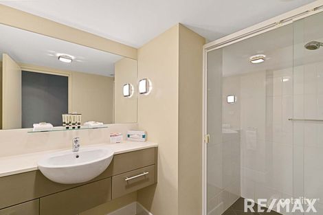 Property photo of 215/569 Esplanade Urangan QLD 4655