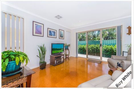 Property photo of 27 William Street Oaks Estate ACT 2620