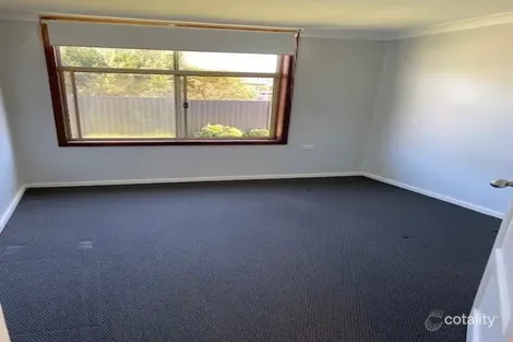 Property photo of 19 Barellan Avenue Dapto NSW 2530