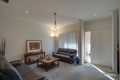 Property photo of 18 Monastery Close Wantirna South VIC 3152