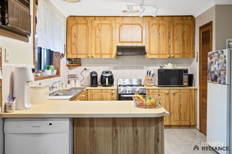 Property photo of 19 Dalton Drive Melton South VIC 3338