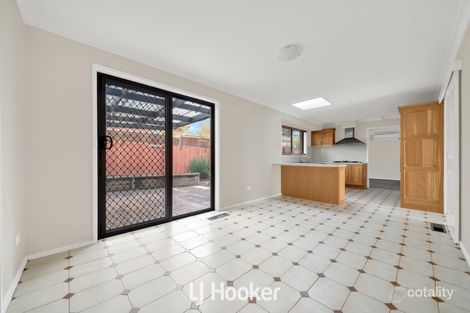 Property photo of 7 Cristata Avenue Endeavour Hills VIC 3802