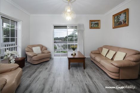 Property photo of 1/8 Temby Close Endeavour Hills VIC 3802