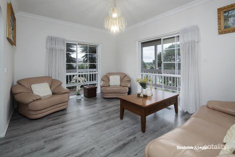 Property photo of 1/8 Temby Close Endeavour Hills VIC 3802