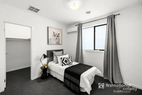 Property photo of 10 Massimo Street Wyndham Vale VIC 3024