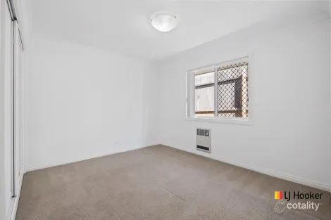 Property photo of 44 Lexcen Avenue Nicholls ACT 2913