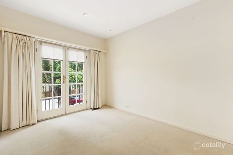 Property photo of 2A Narong Road Caulfield North VIC 3161
