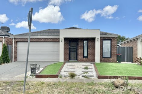 Property photo of 23 Lancewood Road Manor Lakes VIC 3024