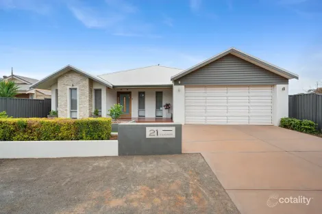 Property photo of 21 Yilkarri Parade Karlkurla WA 6430