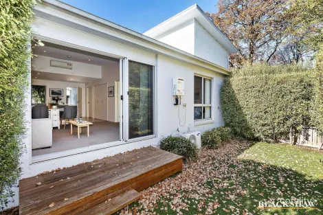 Property photo of 8/25 Macrobertson Street Mawson ACT 2607