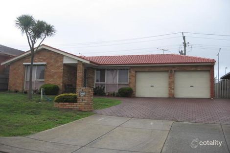 32 Gunbower Cres, Meadow Heights, VIC 3048