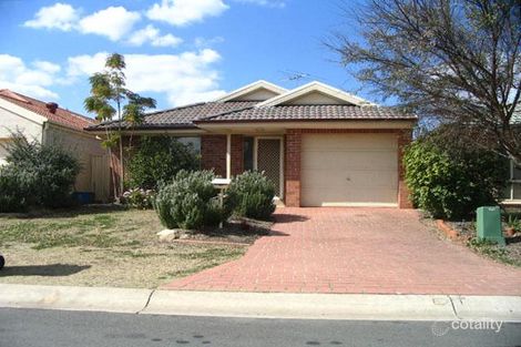 Property photo of 14 Glenelg Court Wattle Grove NSW 2173