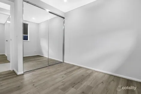 Property photo of 98 Coleman Loop Catherine Field NSW 2557