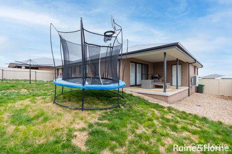 Property photo of 22 Dovey Drive Kelso NSW 2795