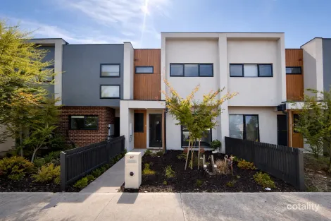 87 HIGHPARK DR, WOLLERT, VIC 3750