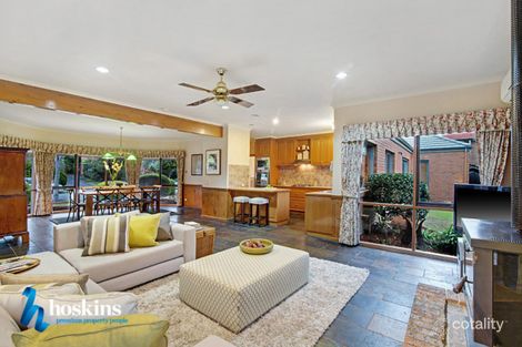 Property photo of 21 Crawley Grove Ringwood North VIC 3134