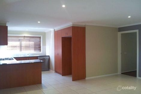 Property photo of 13 Glenisla Way Berwick VIC 3806