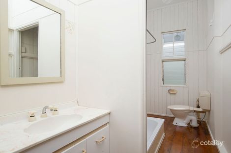 Property photo of 72 Lewin Street Bardon QLD 4065