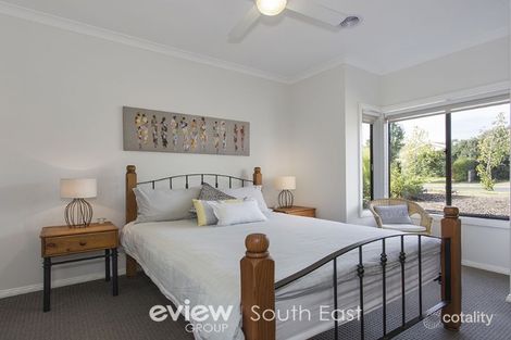 Property photo of 7A Turella Close Berwick VIC 3806