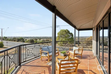 Property photo of 2 Marlborough Street Port Noarlunga South SA 5167