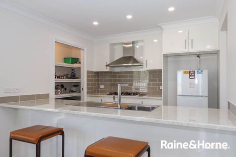 Property photo of 12 Dees Close Gormans Hill NSW 2795