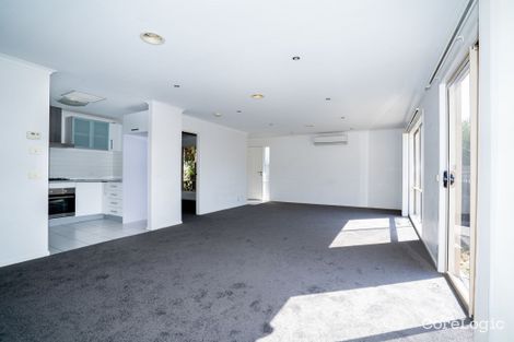 Property photo of 11/21 Brunnings Road Carrum Downs VIC 3201