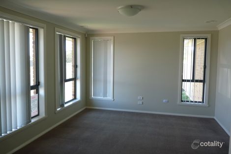 Property photo of 14 Windamingle Place Orange NSW 2800