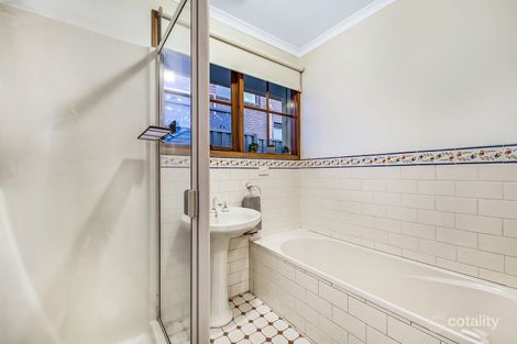 Property photo of 34 Cambrian Crescent Wheelers Hill VIC 3150