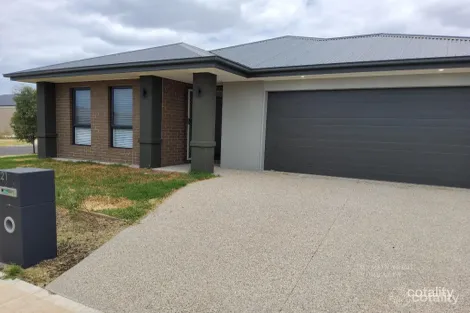 21 Vivero Rd, Wyndham Vale, VIC 3024